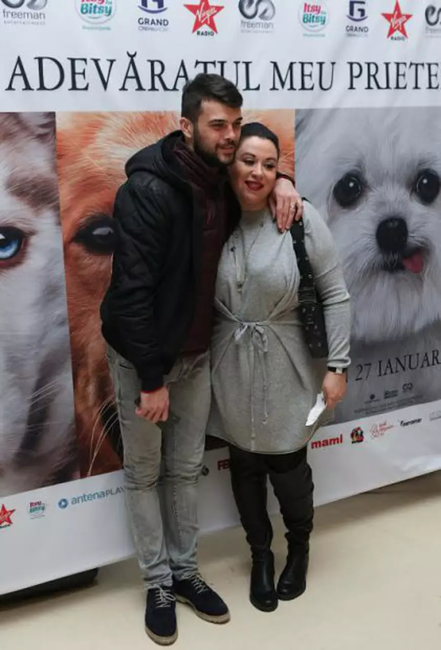 Oana Roman este dependentă de tv. 