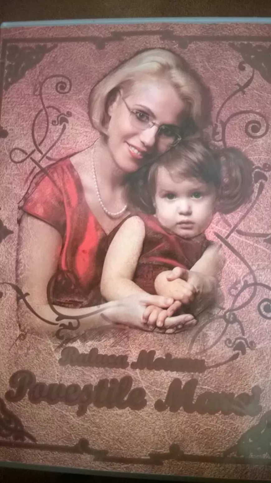 Raluca Moianu, alături de fiica ei, Mara, în urmă cu ani