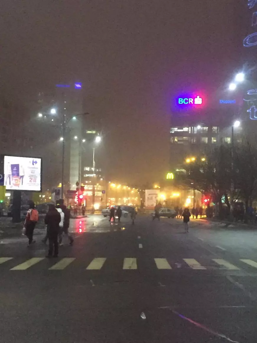 UPDATE. Protestul din fața Guvernului s-a încheiat. Peste 25.000 de oameni au protestat luni în Capitală / FOTO&VIDEO