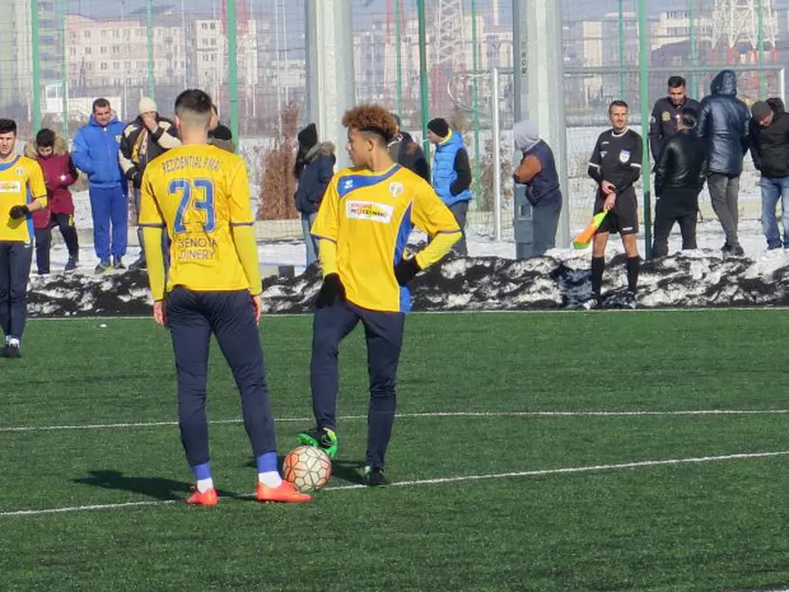 415_76b7af11d8c2db8a0d8eda181efb6e0a