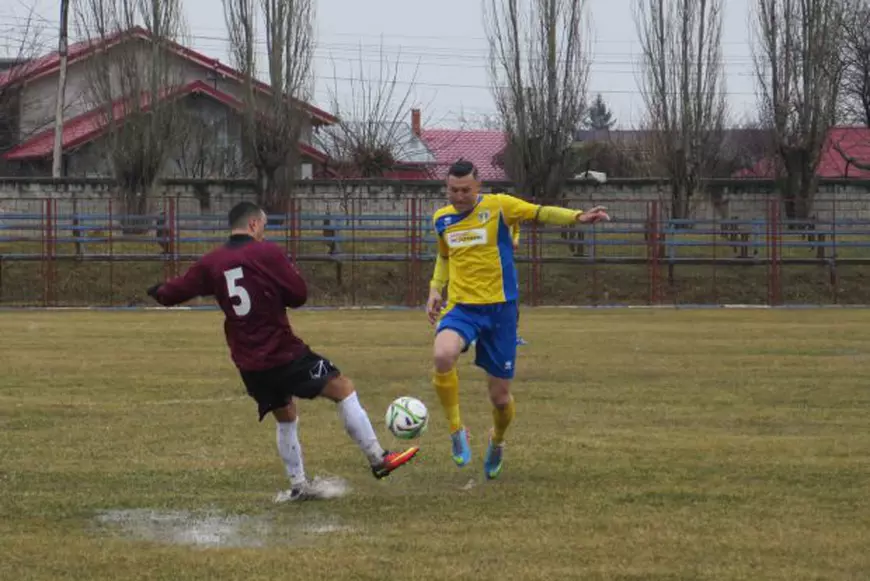 A murit Gică Grasu', unul dintre liderii galeriei Petrolului în anii '80. ”Lupii”, recital la Mizil, în Cupa României | VIDEO