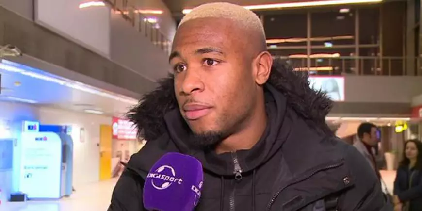 5897794b95f9cf62351cb2dd