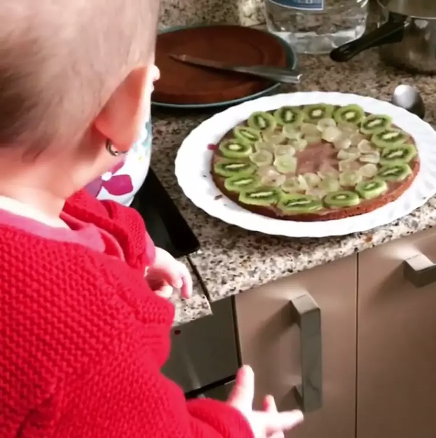 Andreea Bălan a făcut un tort pentru fiica ei 3