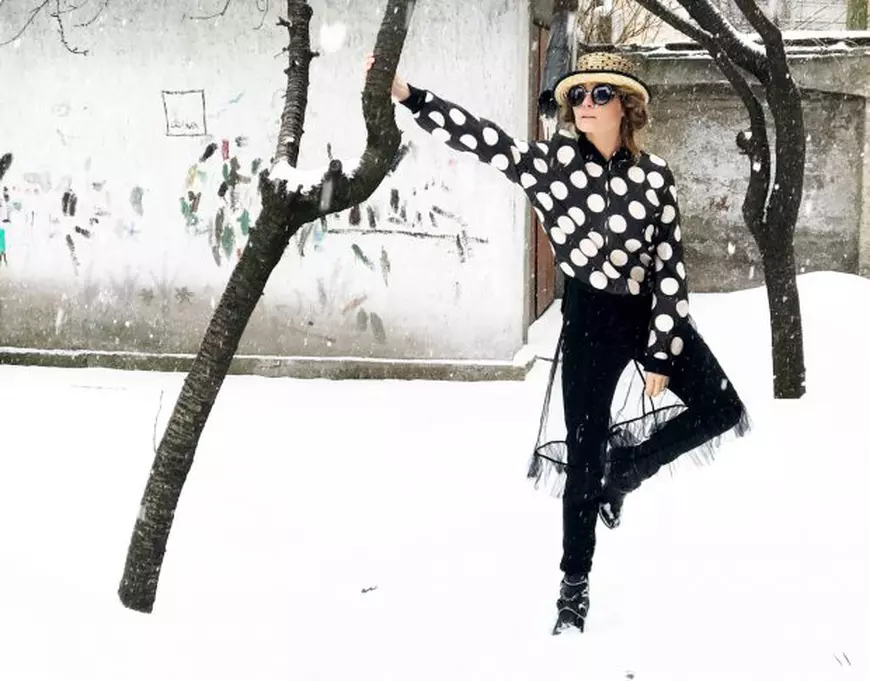 Laura Cosoi, pictorial în zăpadă. 