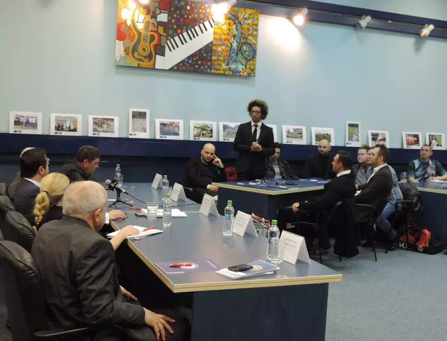 Naționala artiștilor a luat poziție la Ministerul Tineretului și Sportului: demonstrații împotriva drogurilor