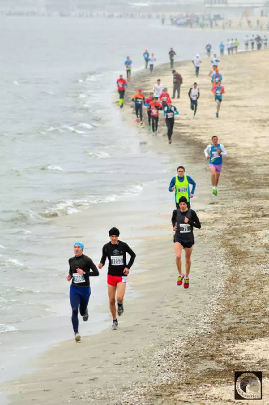 De ce este recomandat să alergăm pe nisip