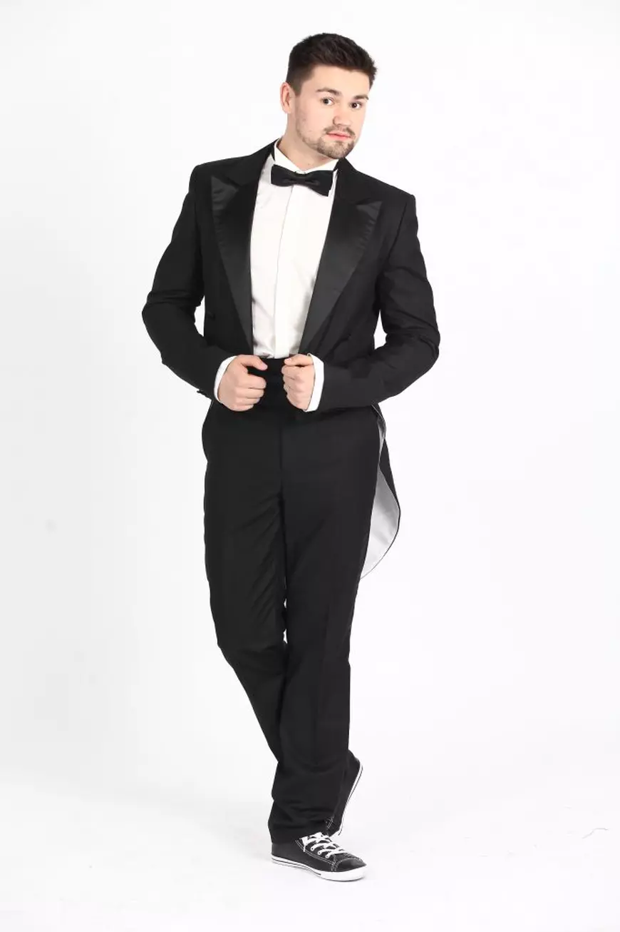 Uite cine dansează. Ele sunt cele trei perechi care merg în marea finală