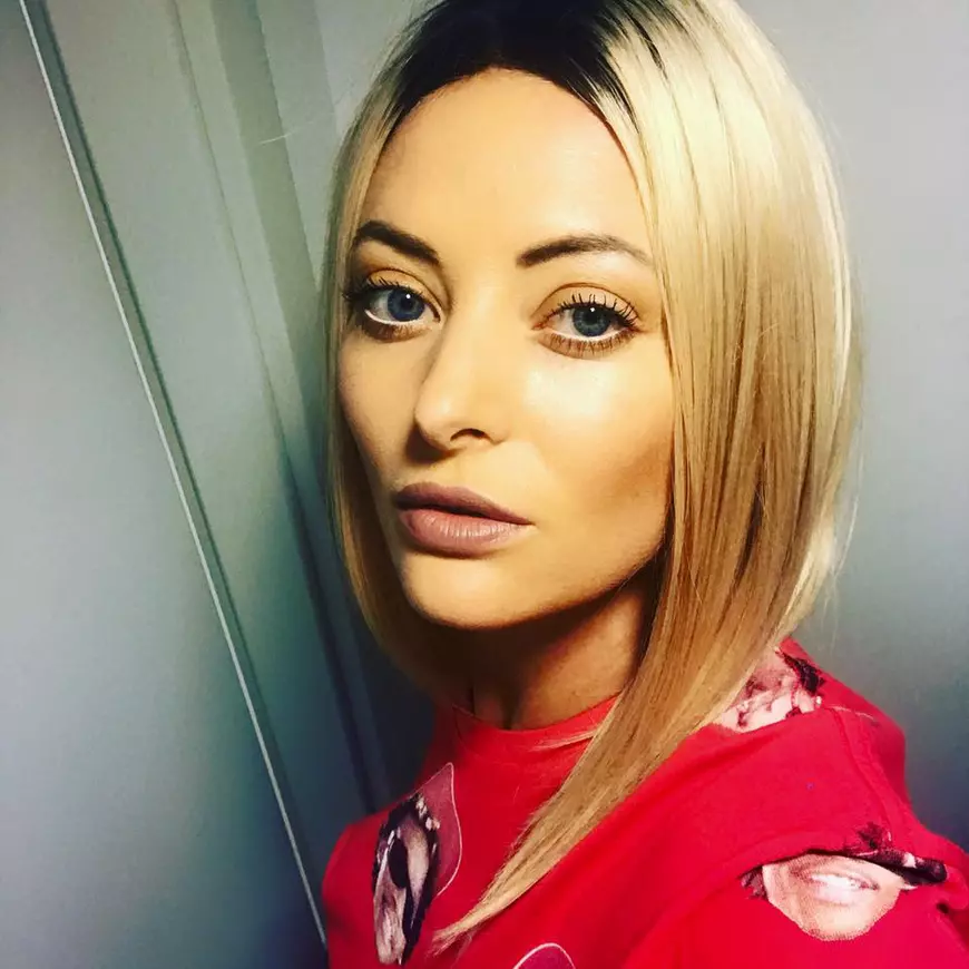 Ce frumoasă este Delia nemachiată. Imaginea care i-a cucerit pe fanii ei