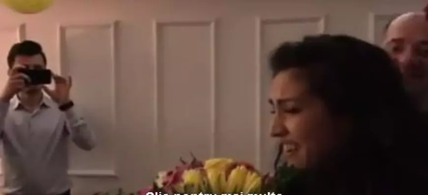 Doinița Oancea a împlinit 34 de ani. Prietenii i-au organizat o petrecere-surpriză | VIDEO