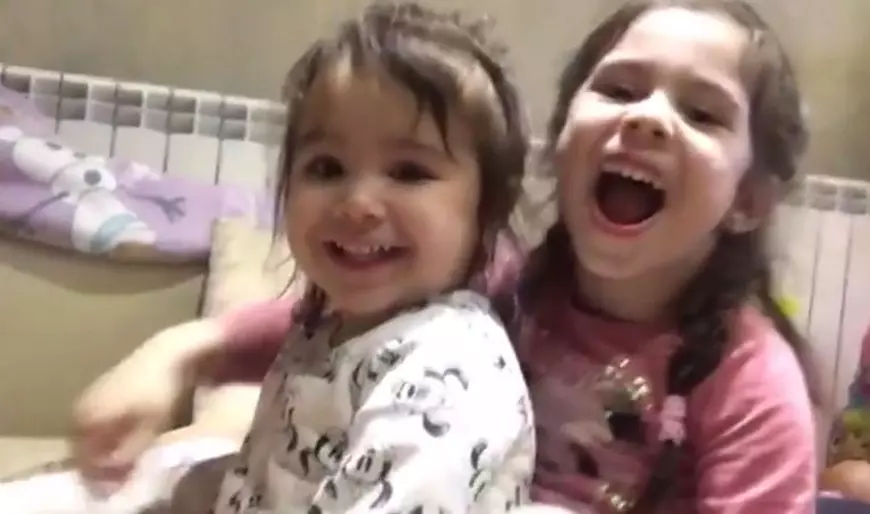 Rosa și Maria, fetițele lui Pepe