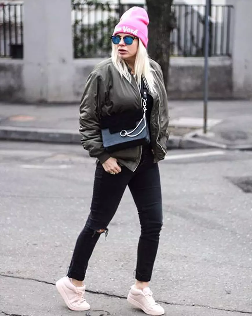 Jojo se întoarce pe scenă. Actrița își ia și fetița la repetiții