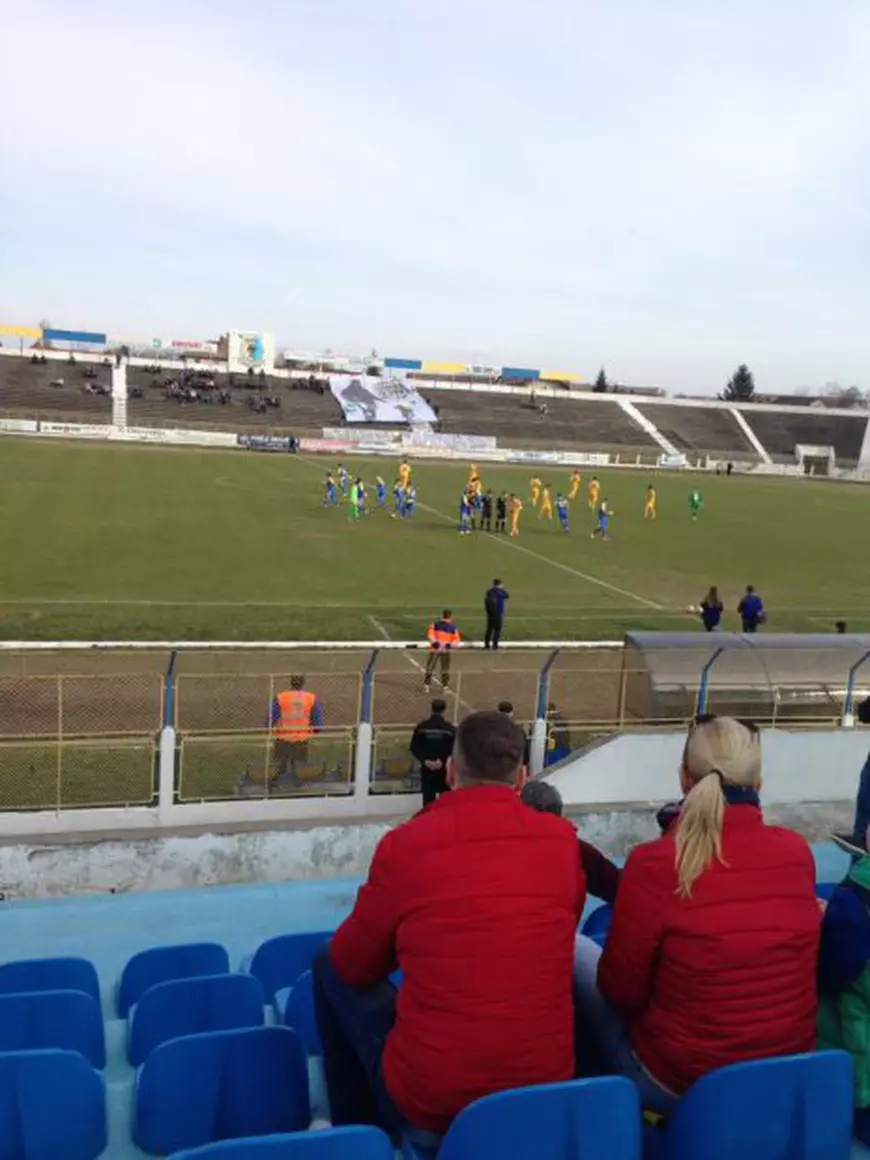 Liga a 2-a, etapa a 25-a. Liderul Juventus a câștigat derby-ul cu Sepsi. UTA Arad - FC Brașov 1-2. Au marcat foștii steliști Chitoșcă și Enceanu