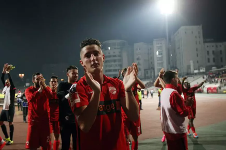 De bucurie că va deveni tată, lui Steliano Filip îi vine să aplaude. (FOTO: Vlad Chirea)