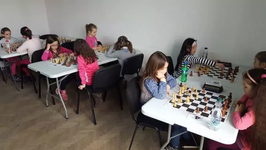 Arădenii îl caută la grădiniță pe viitorul Kasparov / GALERIE FOTO