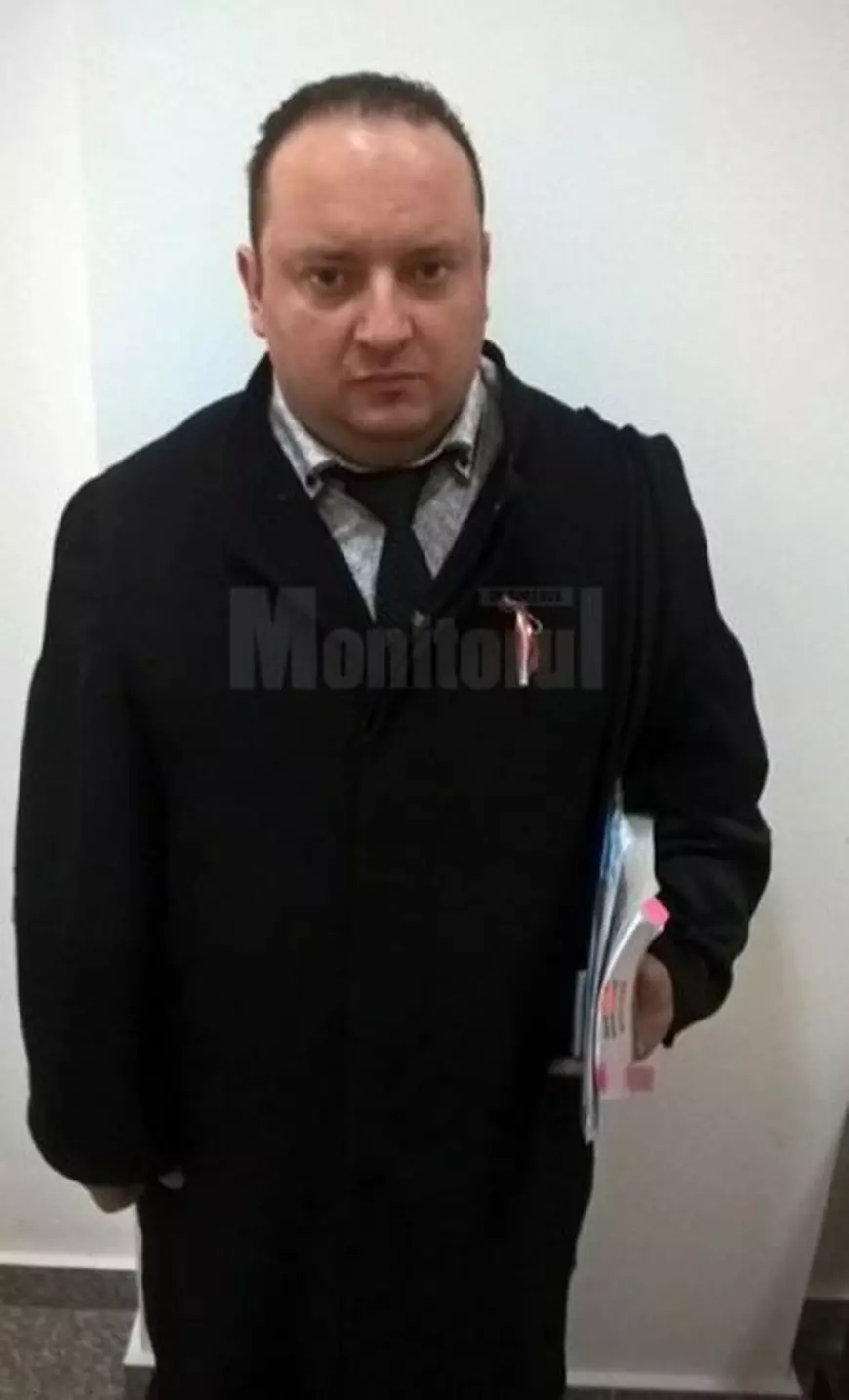 A stat în arest pe nedrept. Un tânăr din Suceava, suspectat într-un caz de omor, cere despăgubiri de 1 milion de euro statului român