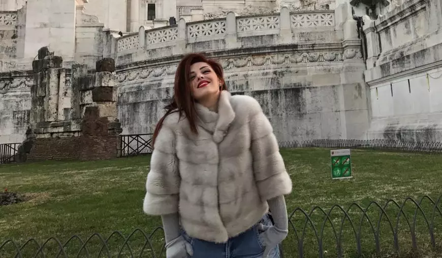 Cântăreața preferată a lui Gigi Becali a fost jefuită. Hoții au lăsat-o fără bijuterii de 3.000 de euro