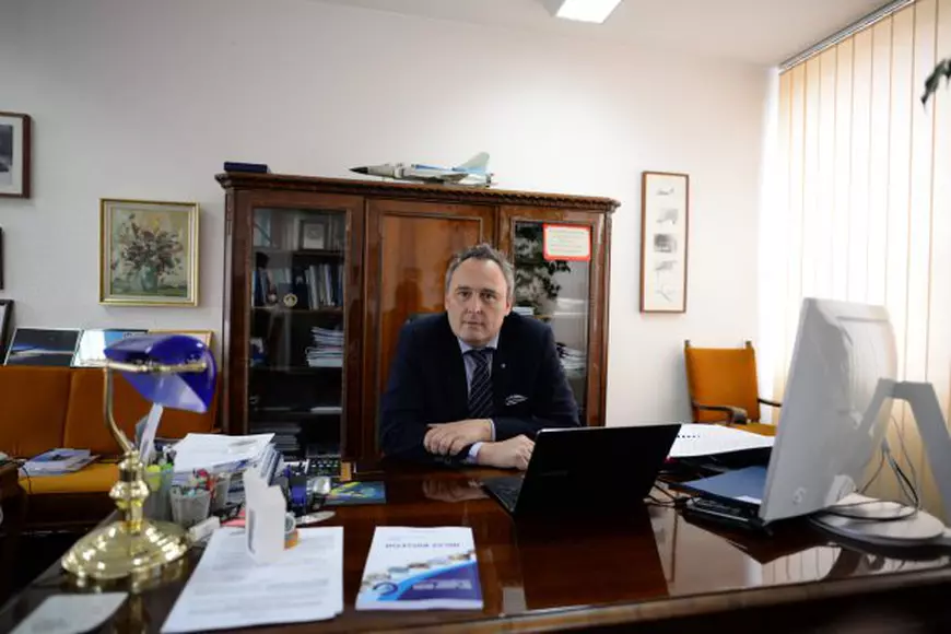 EXCLUSIV. La 111 ani de la zborul lui Traian Vuia cu primul avion, ”mormanul de fier vechi” a înviat și se duce în Cosmos