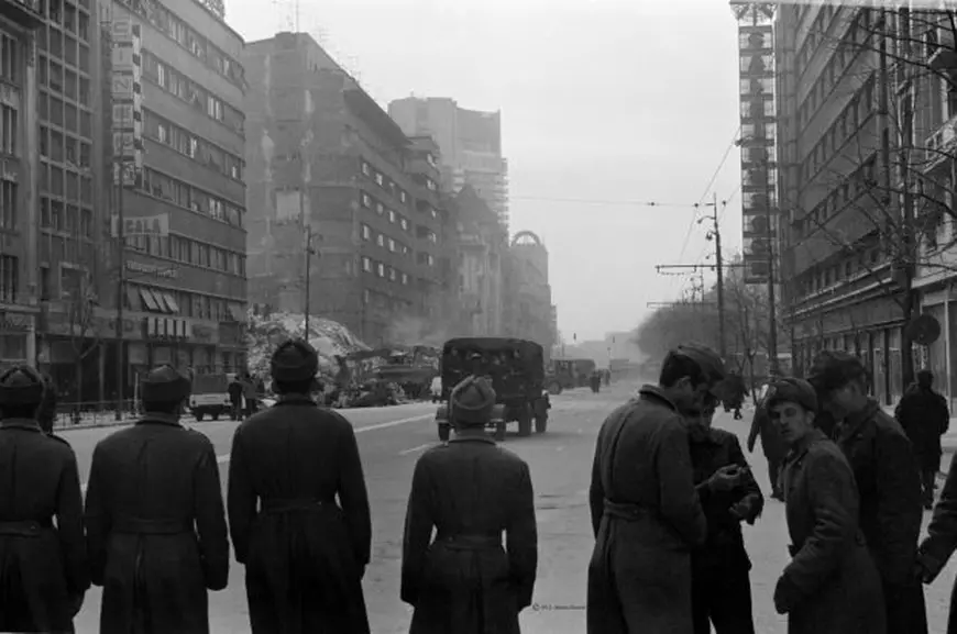 VIDEO EXCLUSIV / Un fotograf al cutremurului, despre cutremurul din 1977: ”Trunchiul unei femei, fără cap şi picioare, atârna pe marginea cupei”