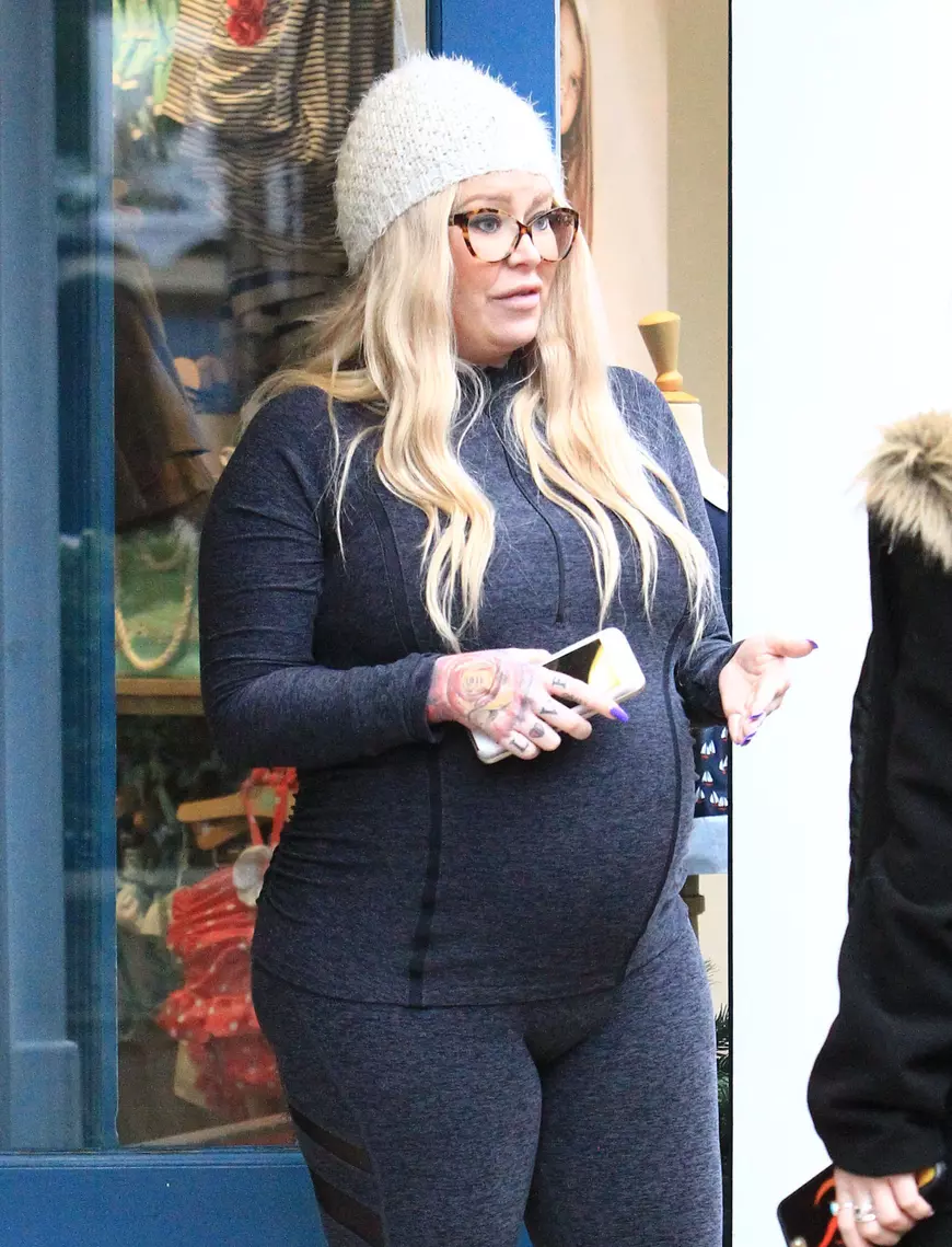 Jenna Jameson a ajuns de nerecunoscut. Nici nu-ți vine să crezi că ea