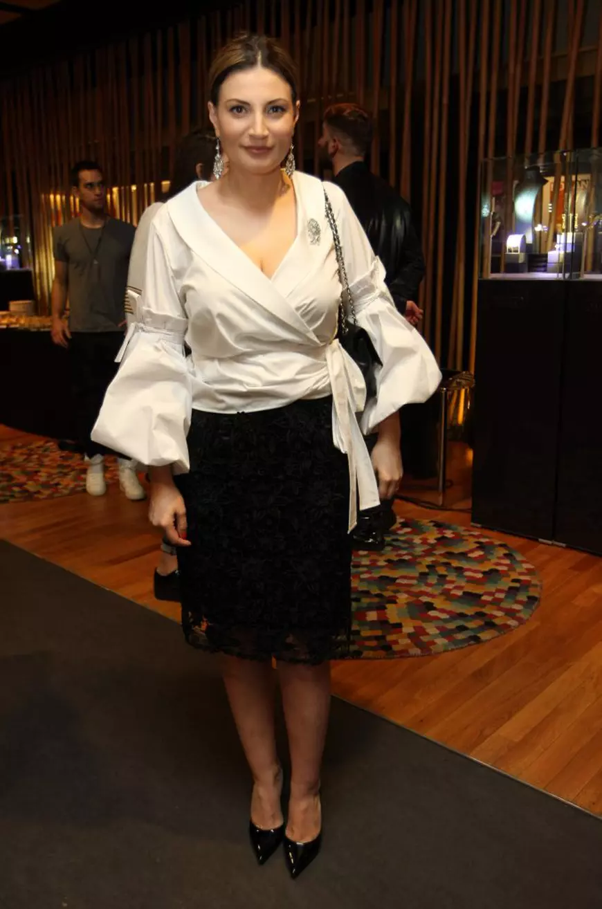 VIDEO EXCUSIV. Ioana Ginghină e cu ochii pe fiica sa! N-o vrea actriță!