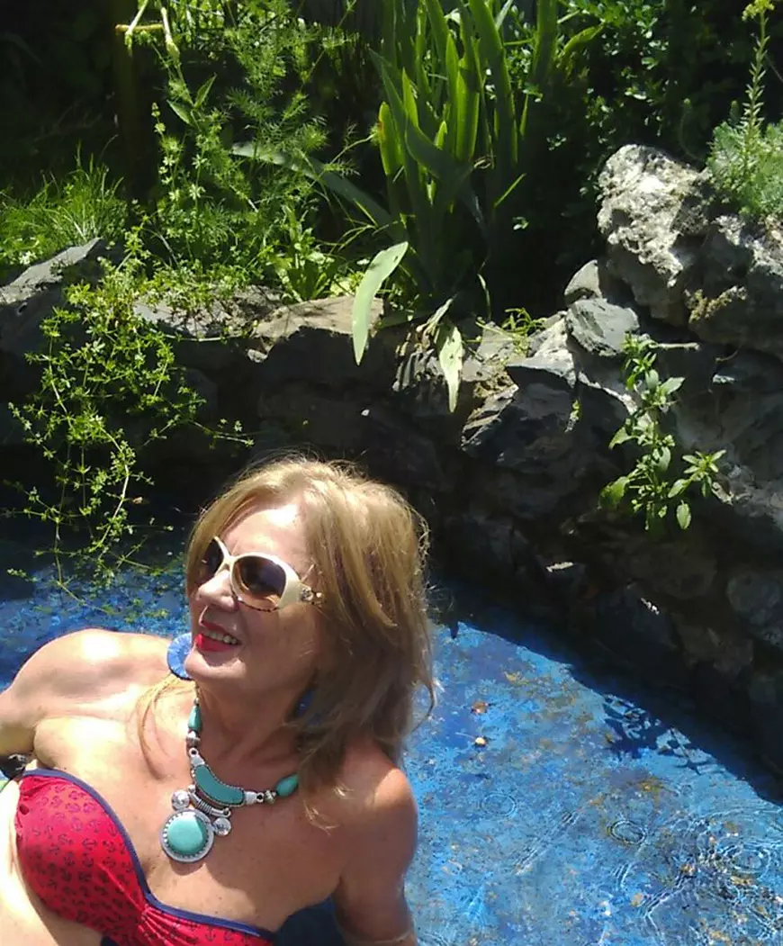 Cum arată acum văduva lui Dan Spătaru. Incredibil cât de sexy pozează | FOTO