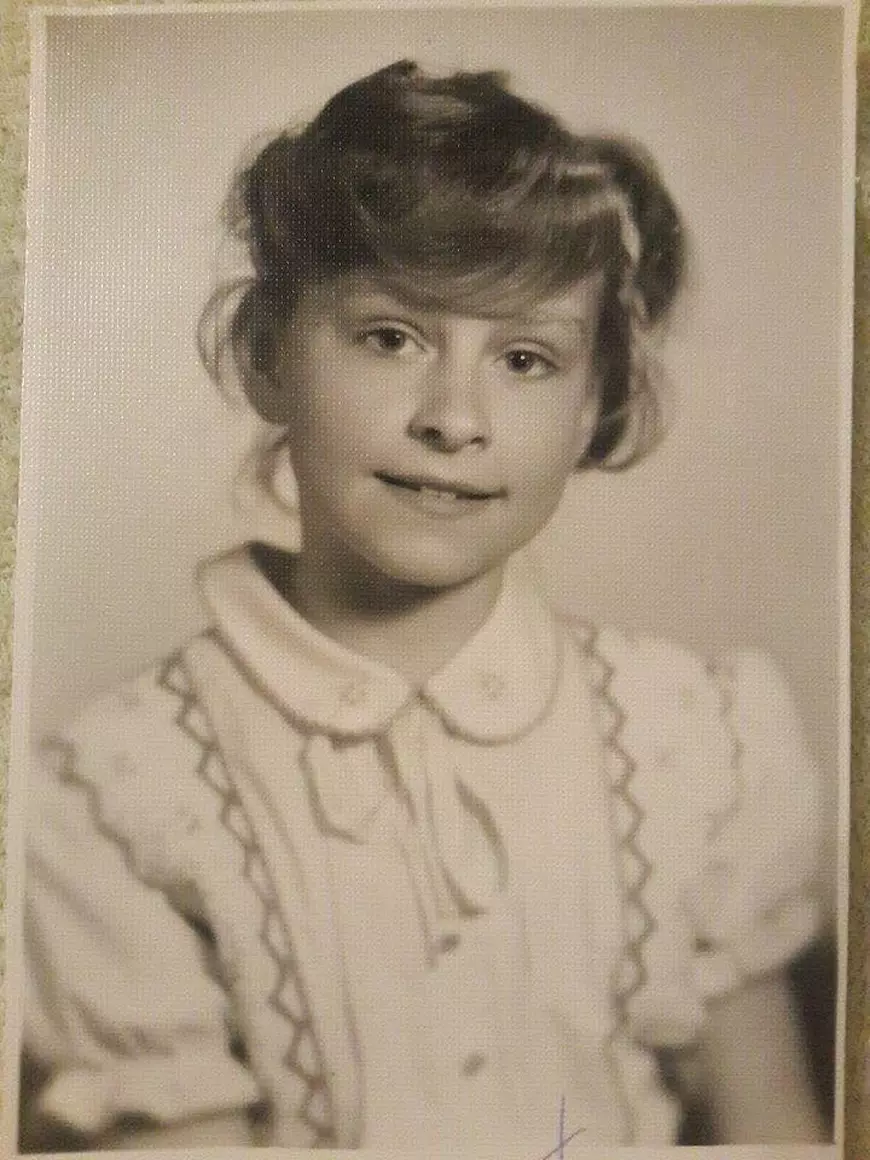 Vica Blochina, la 9 ani. Incredibil cum arăta blonda