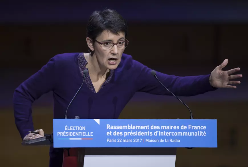 Alegeri prezidențiale în Franța. Rezultate finale: Emmanuel Macron și Marine Le Pen se vor confrunta în turul 2