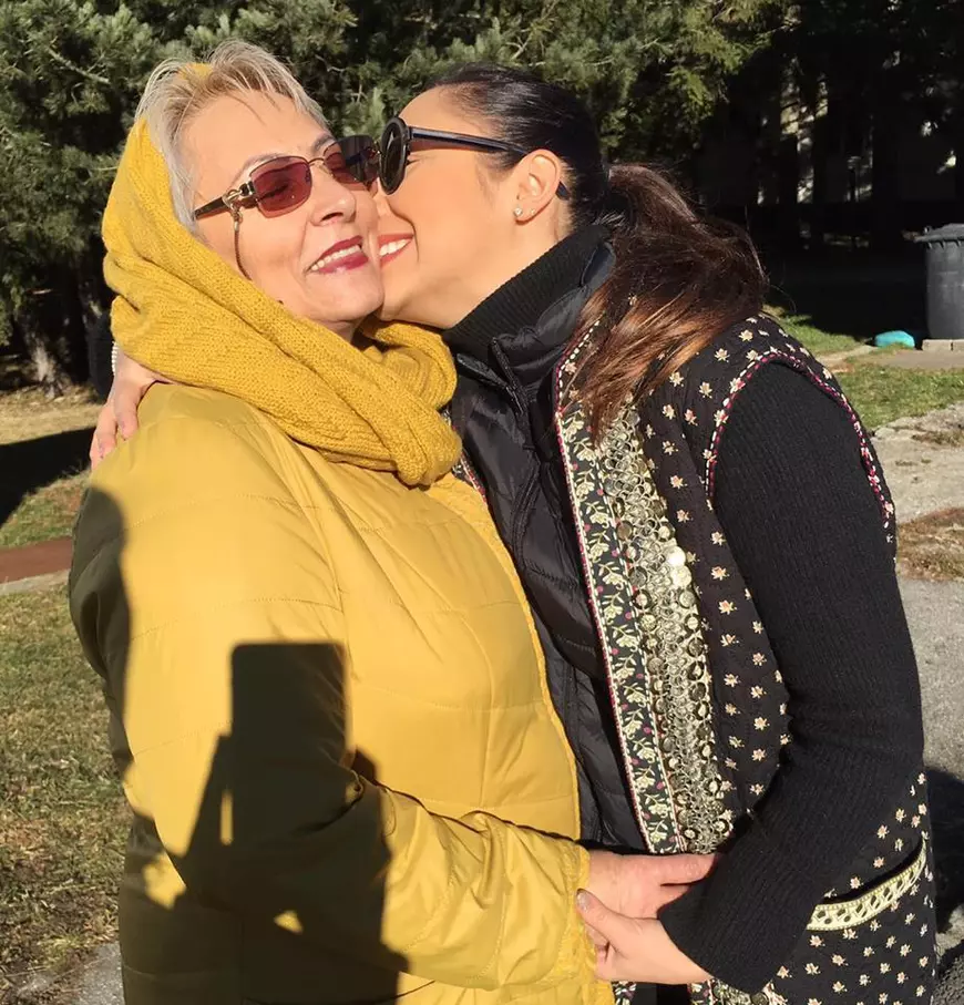 Mesajul emoționant al Andrei de ziua mamei ei. "De la tine am învățat ce înseamnă să fii o femeie de nota 10"