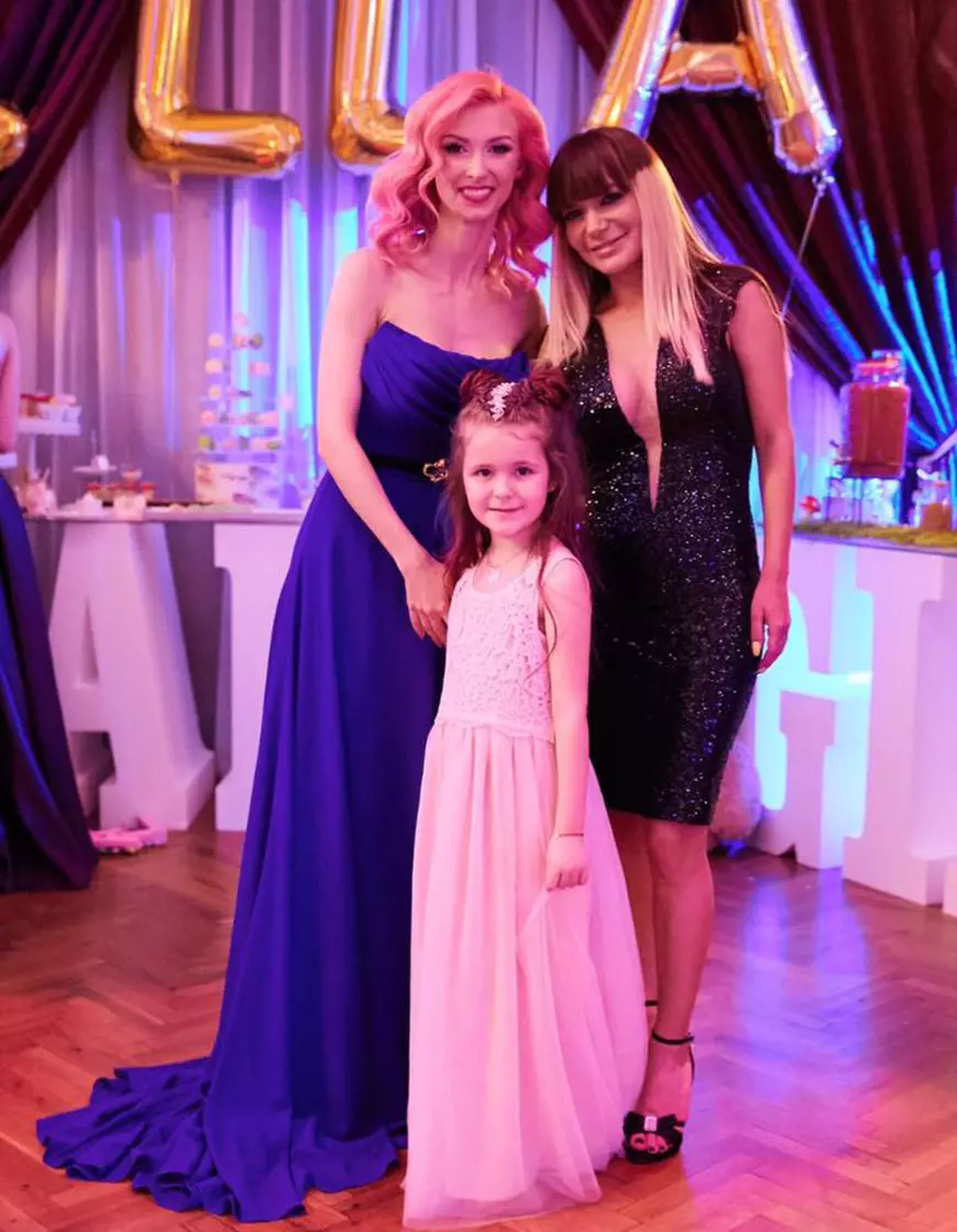 Andreea Bălan și-a botezat fiica în weekend. Cele mai frumoase fotografii și ce nu s-a văzut până acum de la eveniment | FOTO