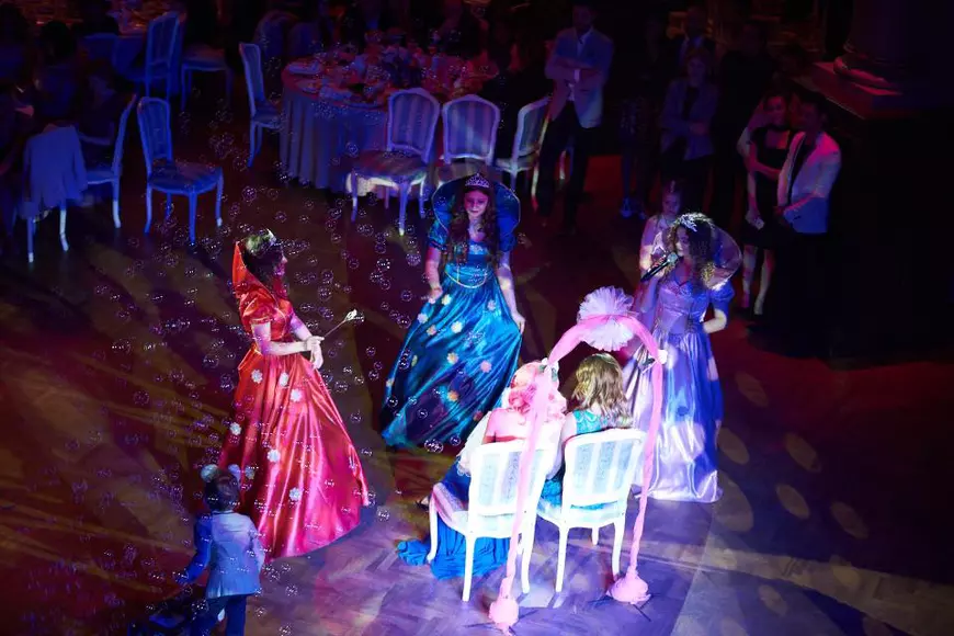 Andreea Bălan și-a botezat fiica în weekend. Cele mai frumoase fotografii și ce nu s-a văzut până acum de la eveniment | FOTO