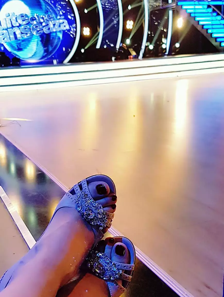 Ce face Andreea Marin în pauza de repetiții de la Uite cine dansează. Ce le-a arătat fanilor