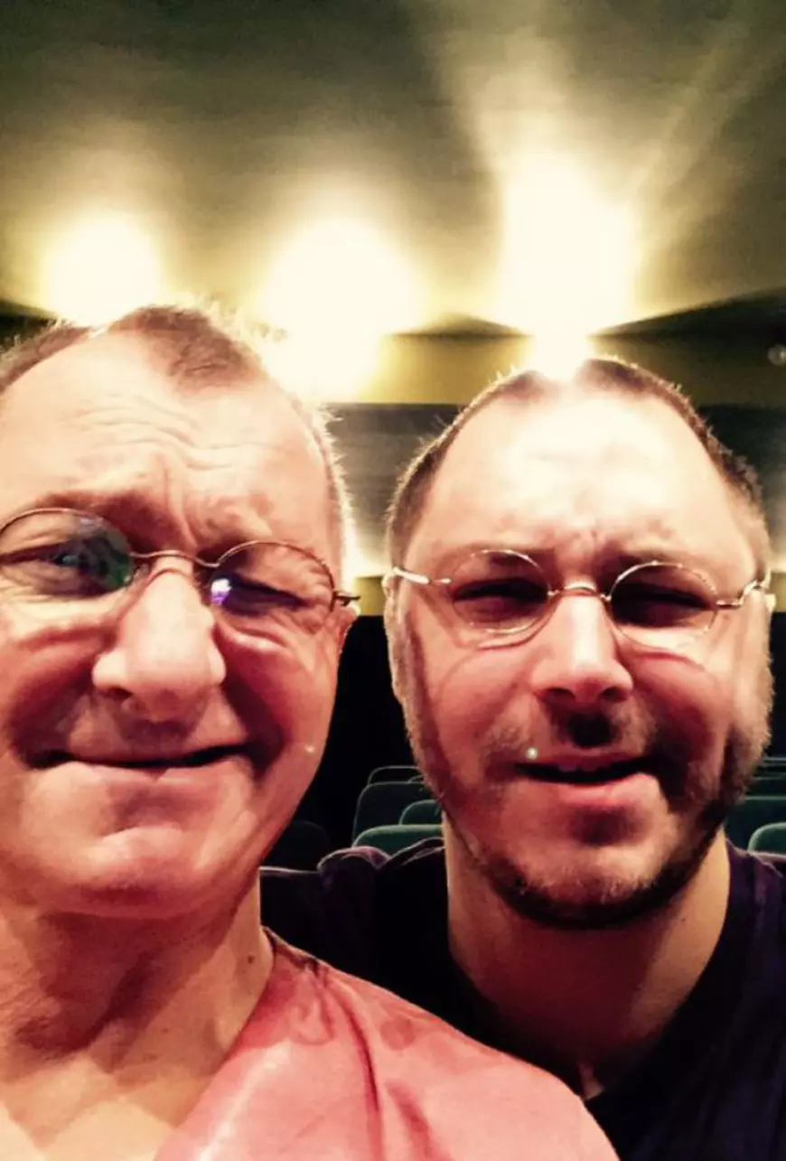 Horațiu Mălăele, pe aceeași scenă cu fiul său. Cei doi joacă în spectacolul "Ediție specială"