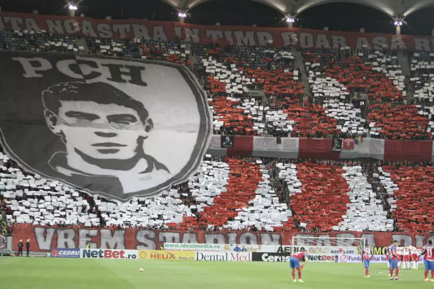 Coregrafia dinamoviștilor FOTO: Dumitru Angelescu