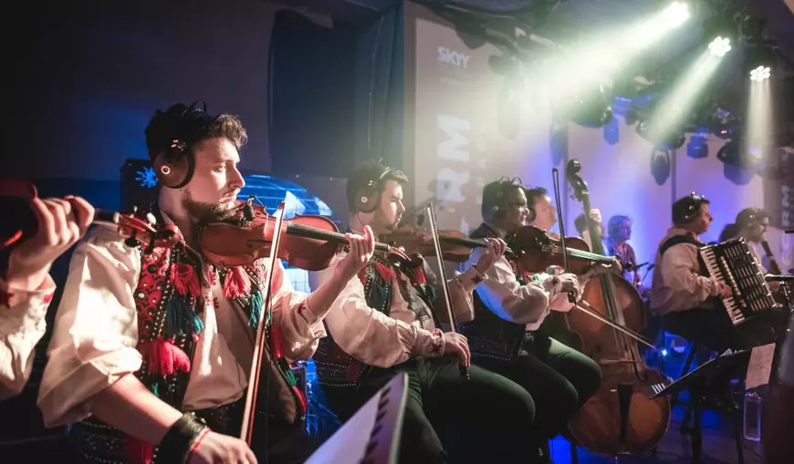 Rock'n' Folclor! Dirty Shirt, prima formație rock ce s-a aflat în turneu cu un ansamblu folcloric