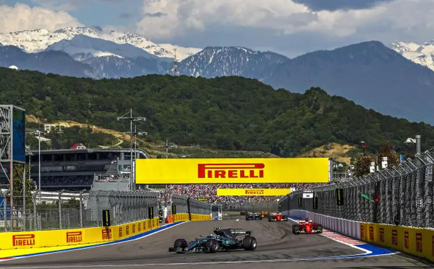 Formula 1 – Marele Premiu al Rusiei – Soci 2017. Victorie-bombă, prima din carieră: Valtteri Bottas! Accidente în startul cursei / FOTO