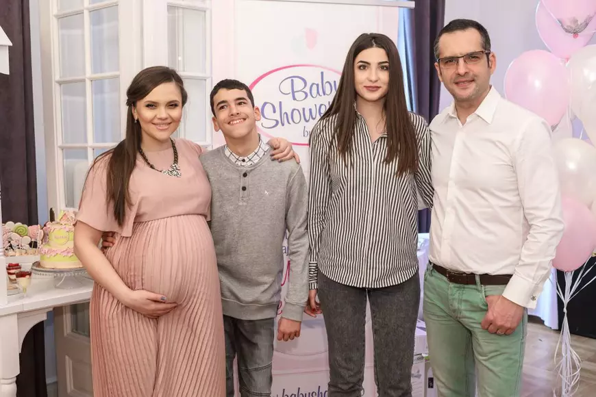 Mădălin Ionescu, petrecere surpriză pentru Cristina Șișcanu. "La noi a fost altfel"