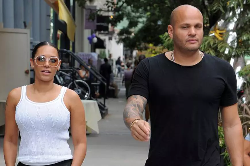 Mel B a cerut ordin de restricție față soțul ei: susține că a bătut-o și a obligat-o să facă sex în trei