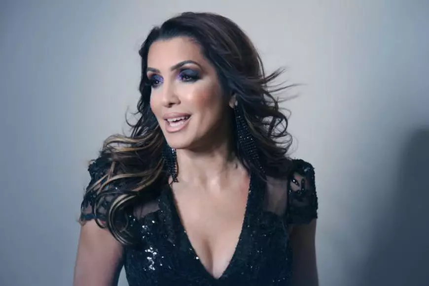 Nico, alungată de la mormântul lui Arsenie Boca