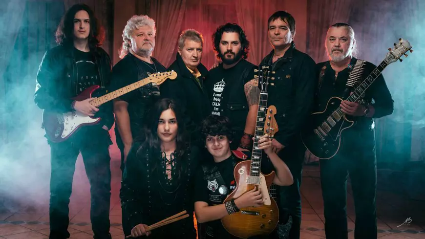 Troc la hotel! Nicu Covaci și-a plătit cazarea cu picturi