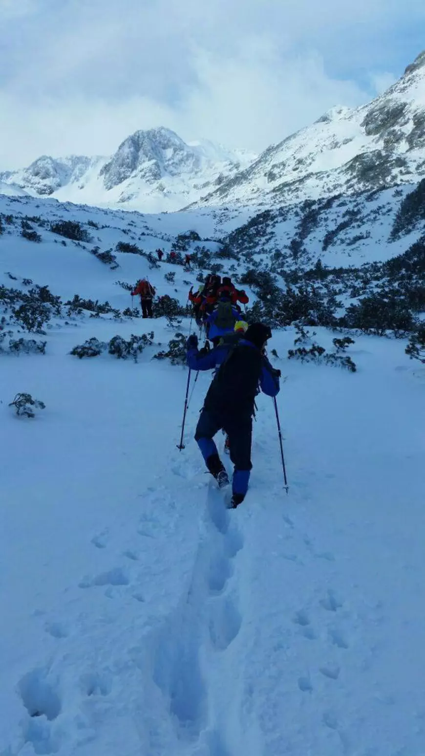 UPDATE: Dosar penal după avalanșa din Retezat. Trupurile copiilor au fost coborâte de pe munte