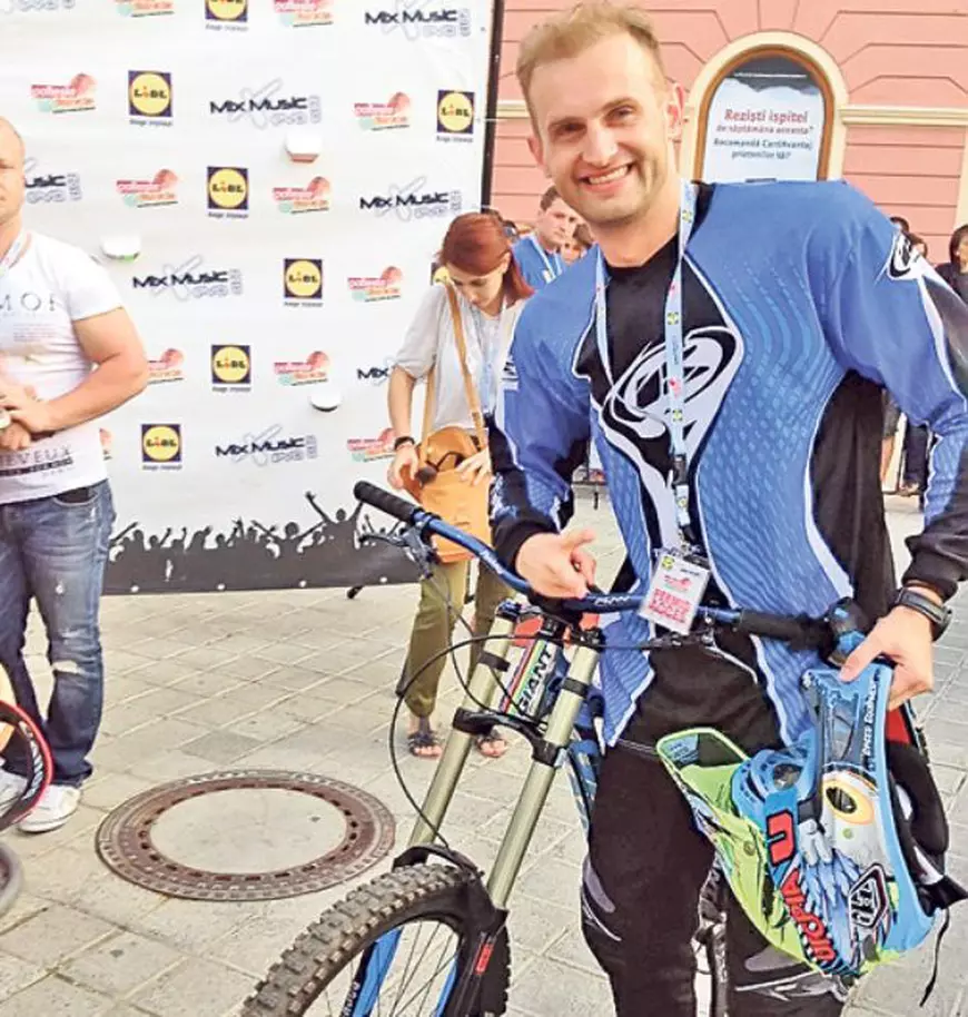 EXCLUSIV/ Sorin Brotnei s-a descoperit sportiv la 36 ani. A investit 10.000 de euro în două biciclete!