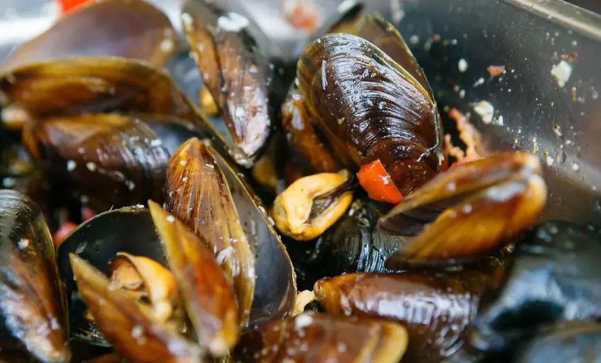 Chef Scărlătescu a pregătit 12 tone de scoici. Surprize la festivalul de la Constanța