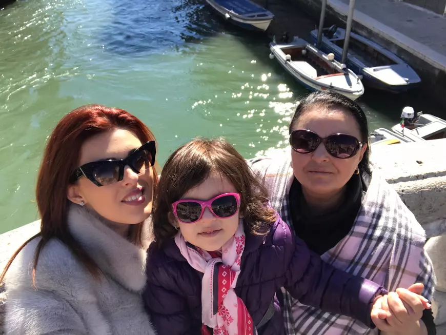 VIDEO EXCLUSIV/ Amintiri din copilărie. Cum era recompensată Diana Bișinicu pentru... notele mici