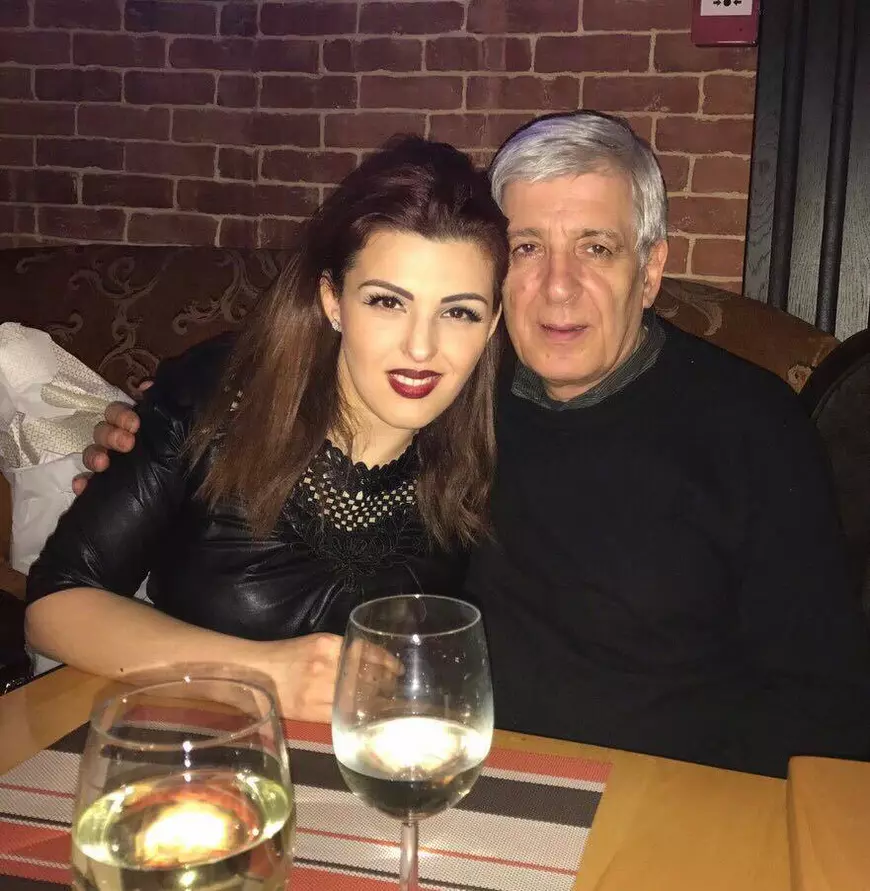 VIDEO EXCLUSIV/ Amintiri din copilărie. Cum era recompensată Diana Bișinicu pentru... notele mici