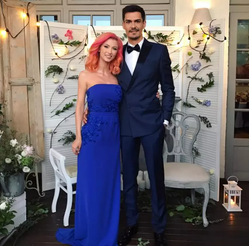 Andreea Bălan și soțul ei, la botezul lui Noah Andrei. Ce ținute au purtat. 
