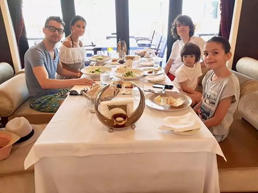 Anca Serea și Adi Sînă au plecat în Dubai. “Vă pupăm din vacanță”