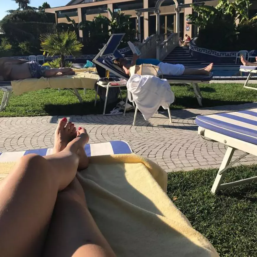 Brigitte Sfăt se relaxează în Italia. Soția lui Ilie Năstase a încins atmosfera