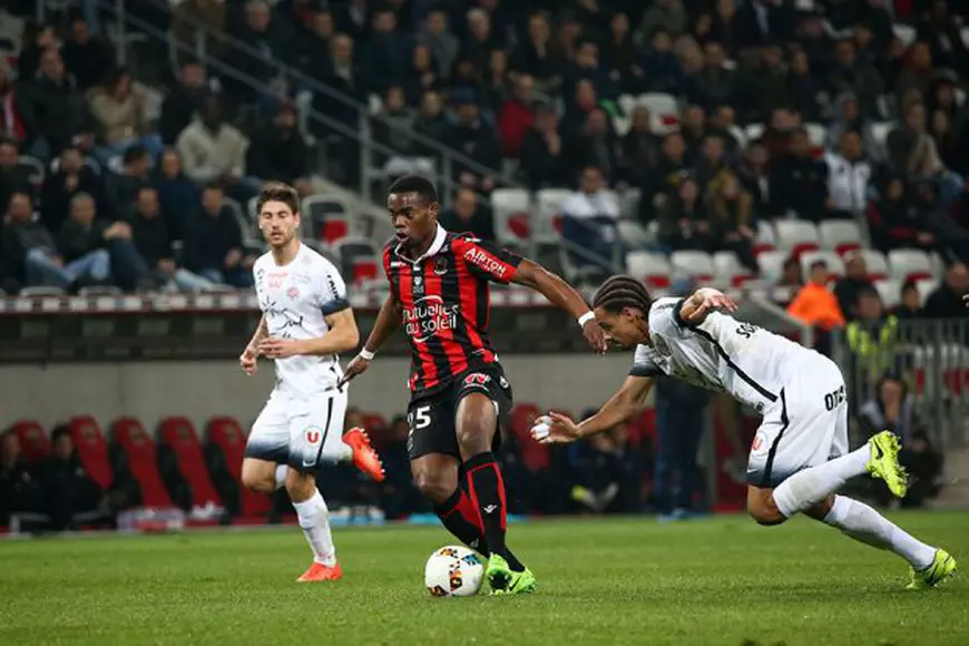Antrenorul Adrian Ursea vorbește despre sezonul excelent al lui Nice. Cum l-a îmblânzit pe Balotelli și de ce nu se uită la Liga I. ”Nu duc dorul de ceva anume din România” | INTERVIU