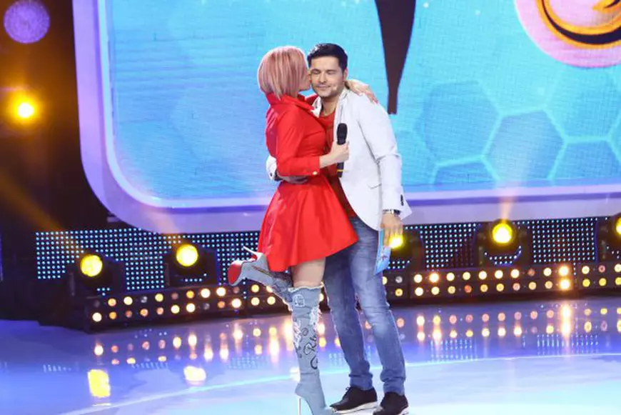 Sorana ex-A.S.I.A. și Liviu Vârciu, în tandrețuri „Ești cel mai frumos bărbat din lume!”