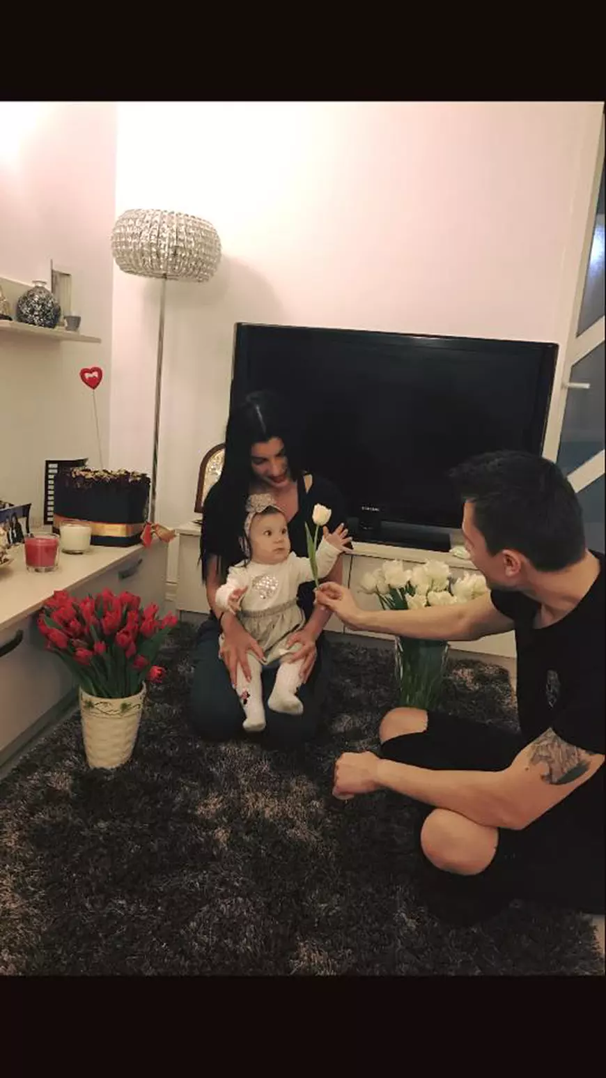 VIDEO EXCLUSIV/ N-a slăbit, dar nu-i pasă. Andreea Tonciu recunoaște că nici urmele sarcinii nu au convins-o să facă sport